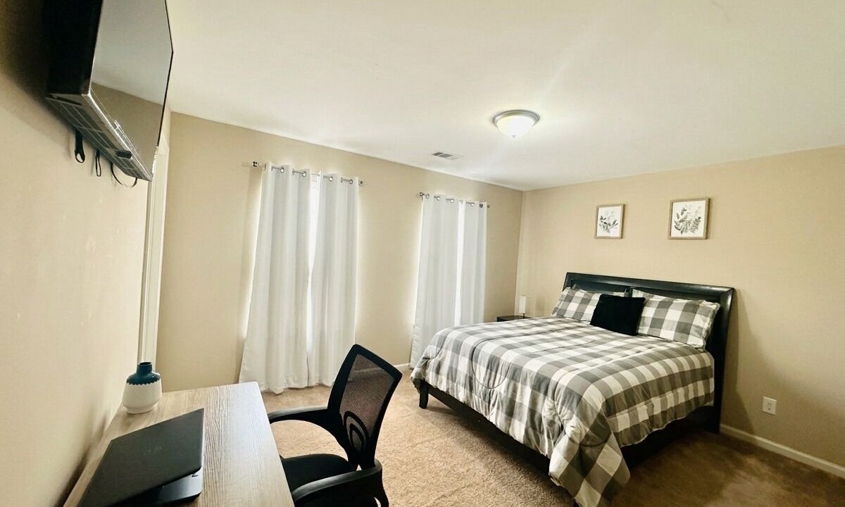 Photo of Bedroom in Grovetown