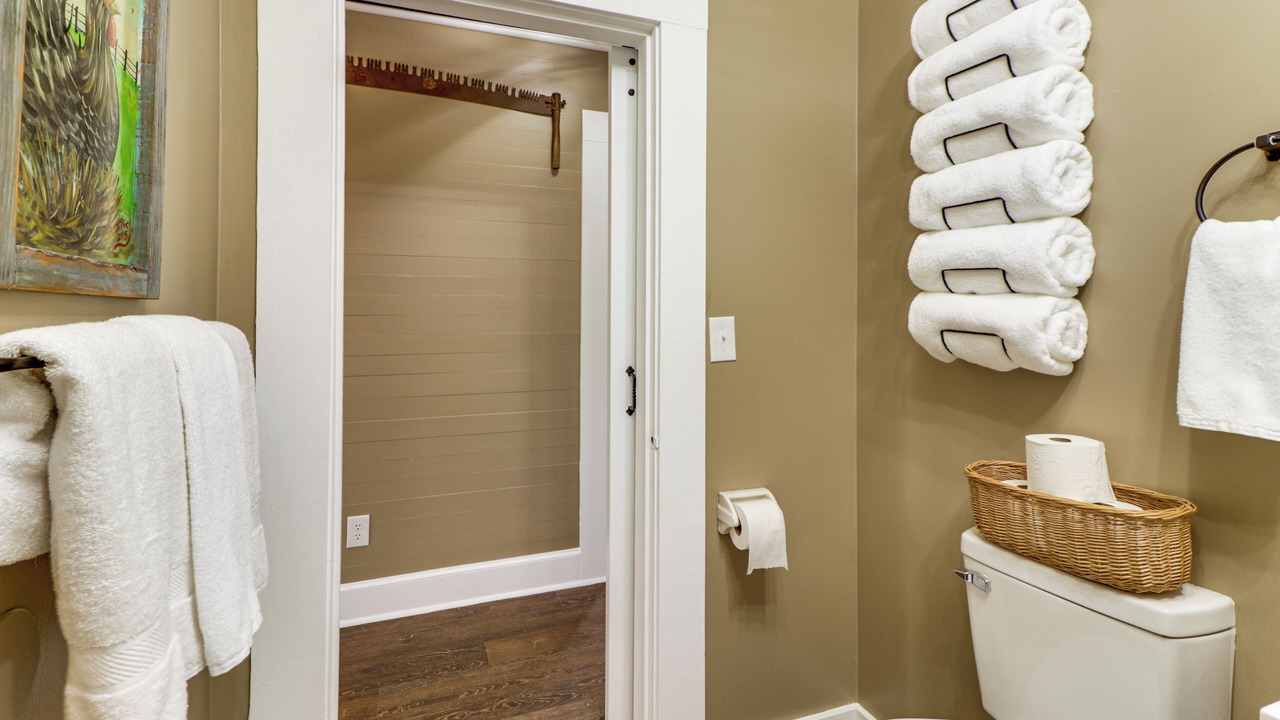 Photo of Bathroom in Lineville