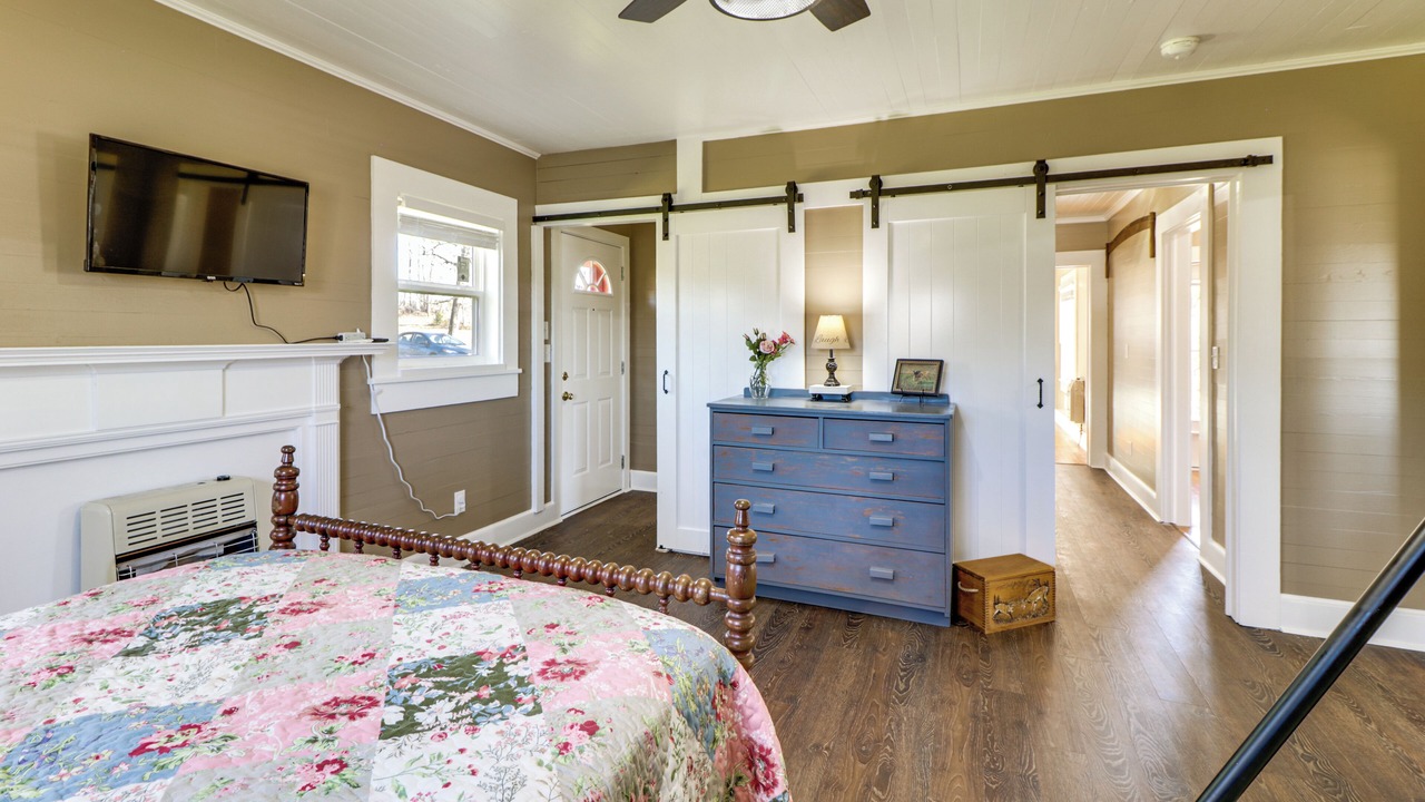 Photo of Bedroom in Lineville
