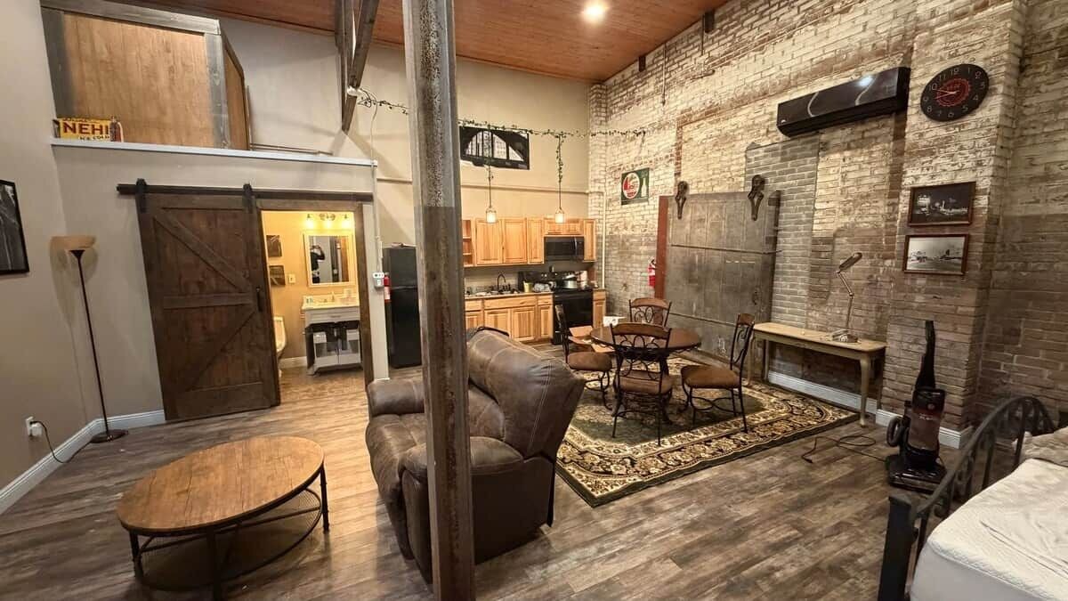 Photo of Livingroom in McComb