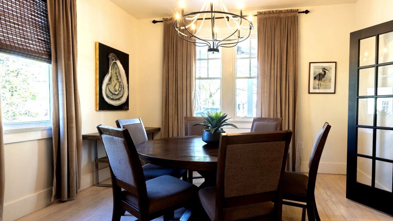 Photo of Livingroom in Mandeville
