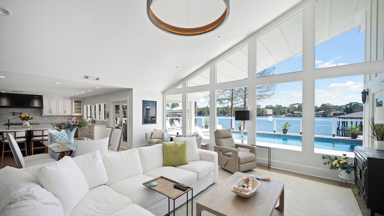 Photo of Livingroom in Ono Island