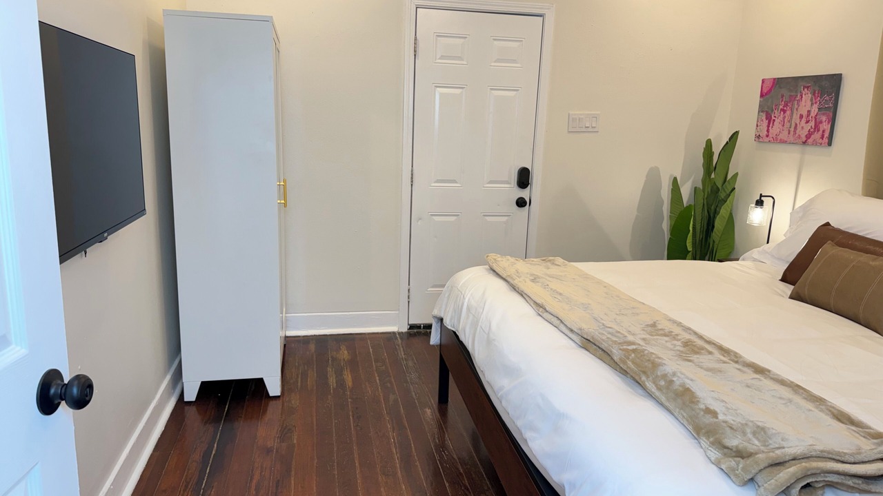 Photo of Bedroom in West Riverside