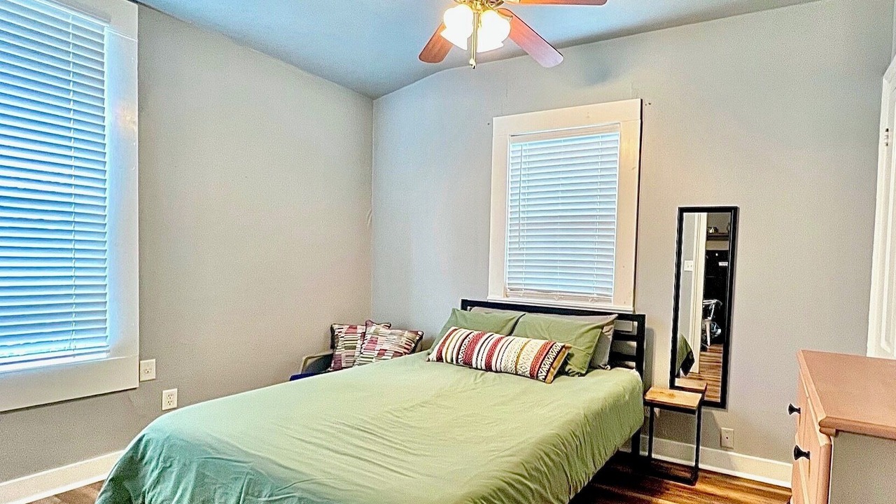 Photo of Bedroom in Esplanade Ridge