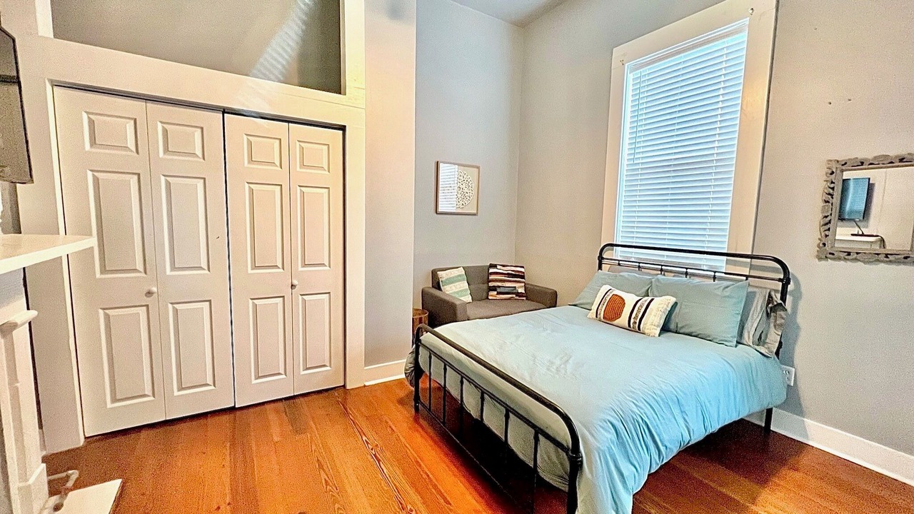 Photo of Bedroom in Esplanade Ridge