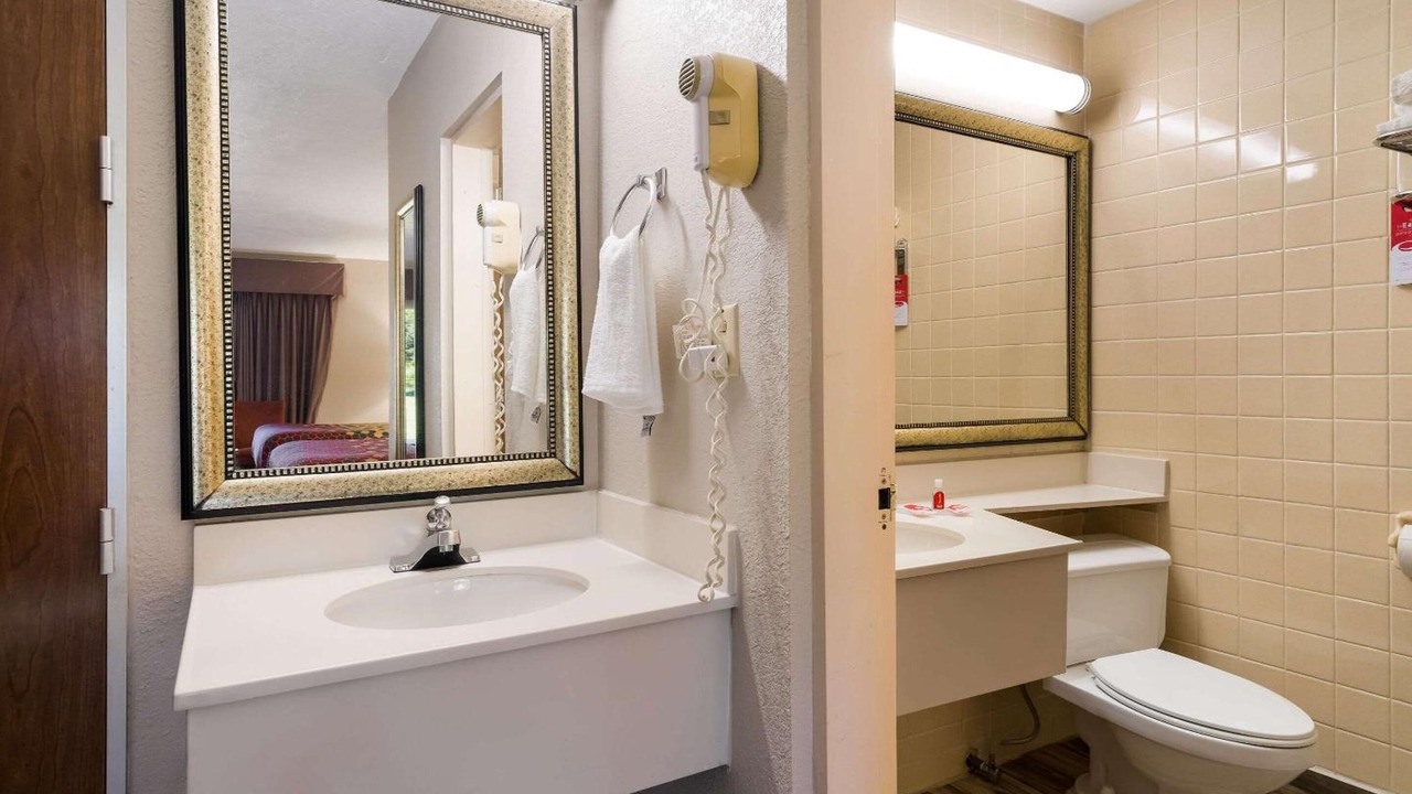 Photo of Bathroom in Perry