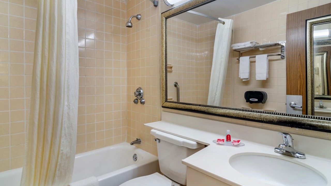 Photo of Bathroom in Perry