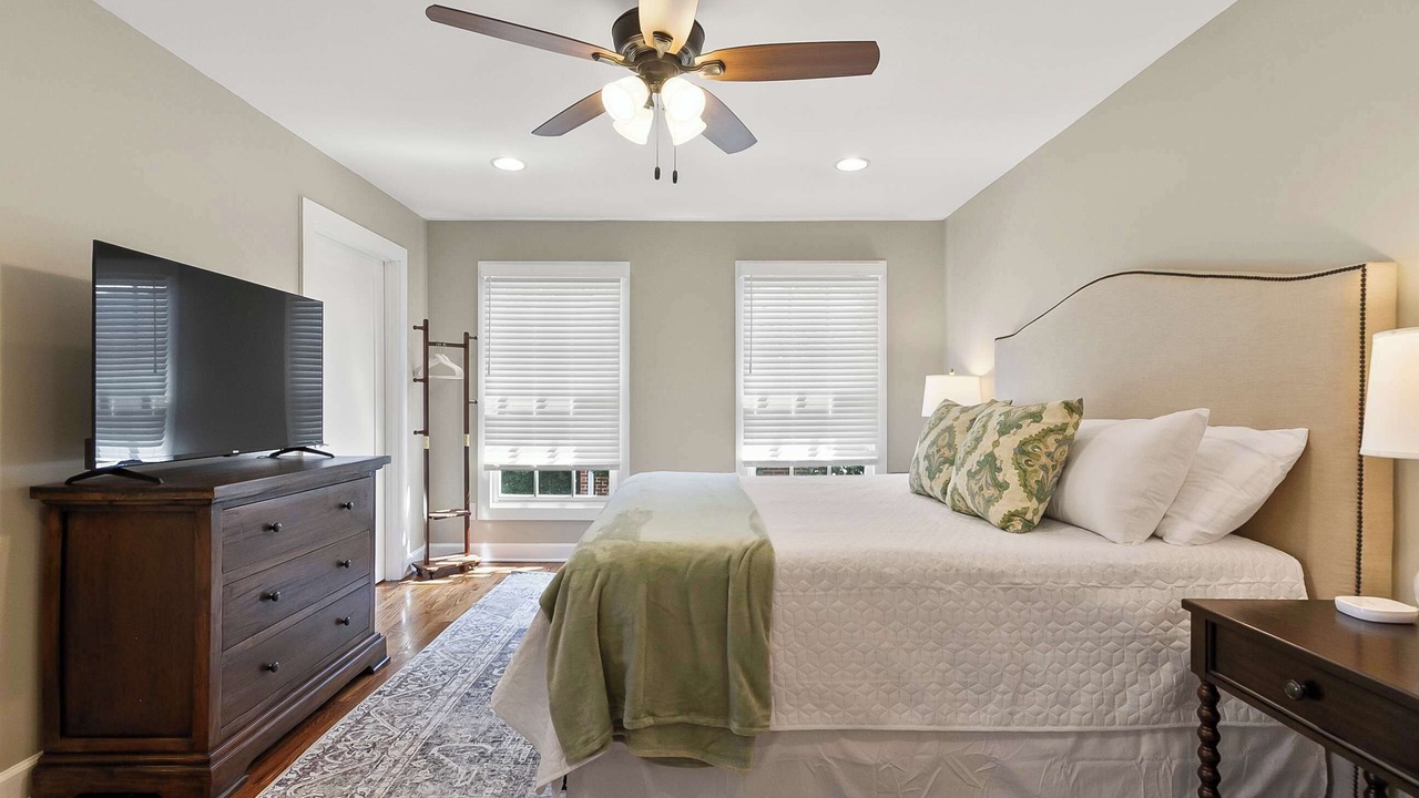 Photo of Bedroom in Tuscaloosa