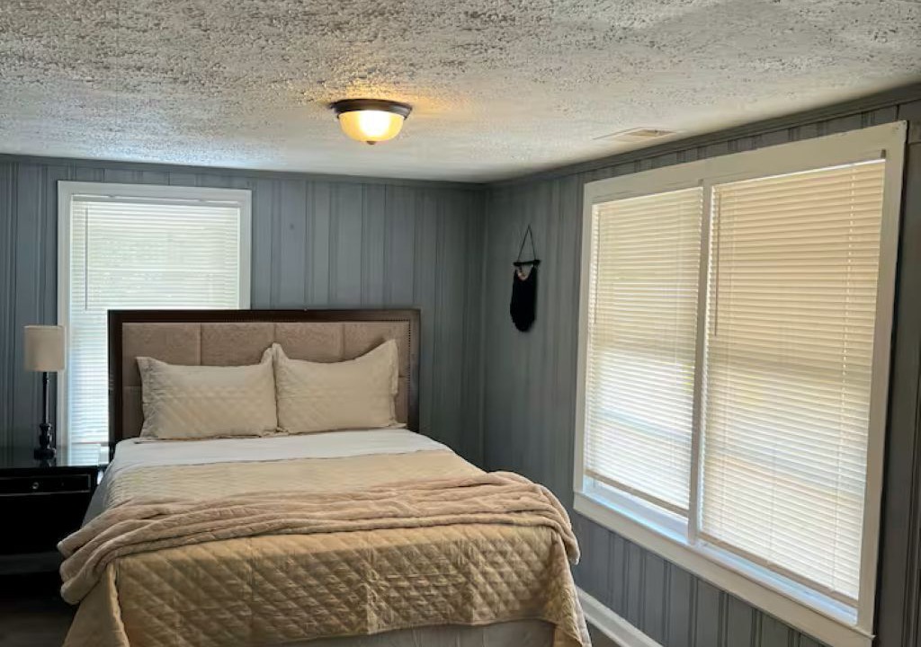 Photo of Bedroom in Forsyth