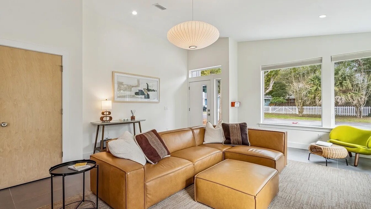 Photo of Livingroom in Fernandina Beach