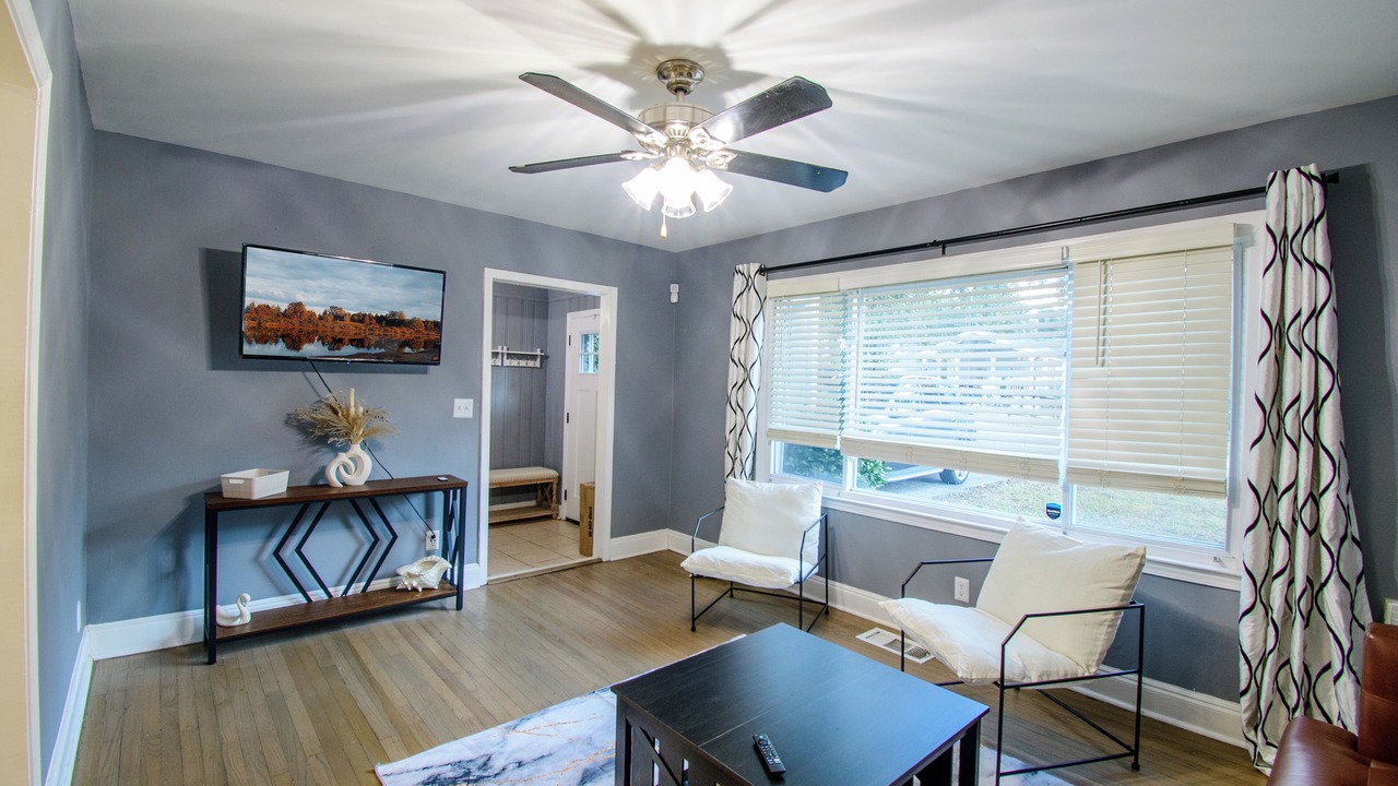 Photo of Livingroom in Church Street