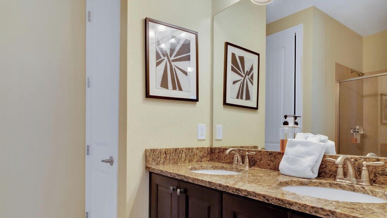Photo of Bathroom in Davenport