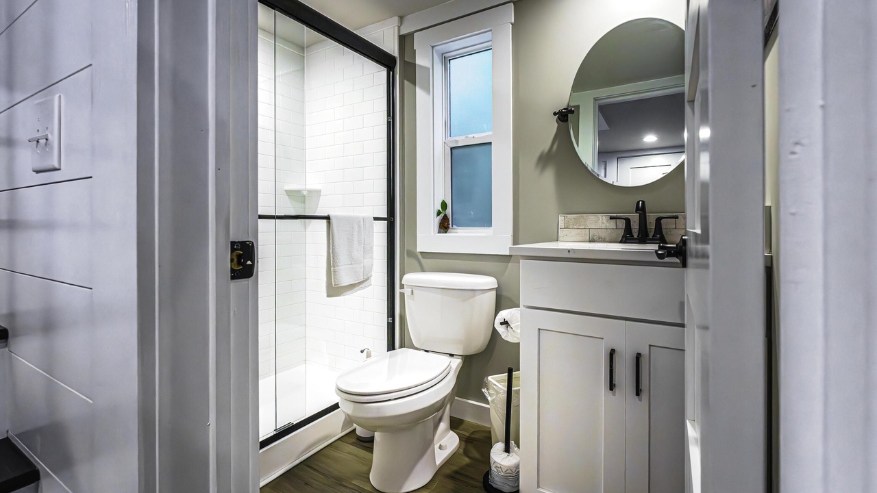 Photo of Bathroom in Baker County