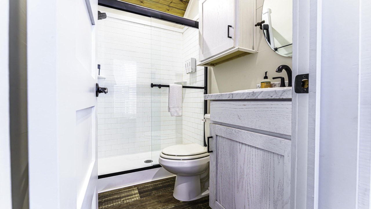 Photo of Bathroom in Baker County