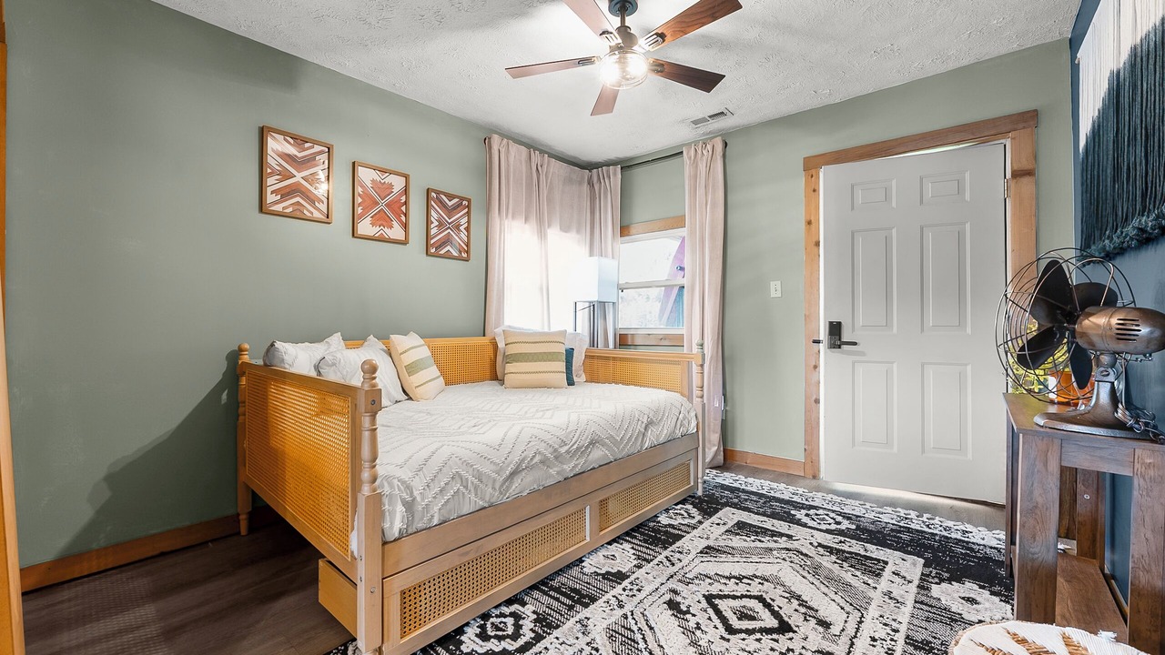 Photo of Bedroom in Clanton