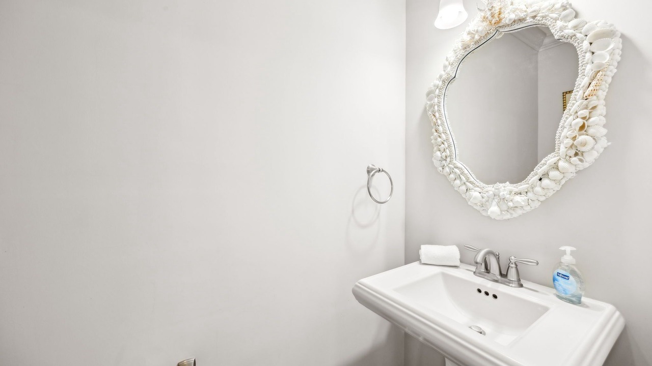 Photo of Bathroom in Fernandina Beach