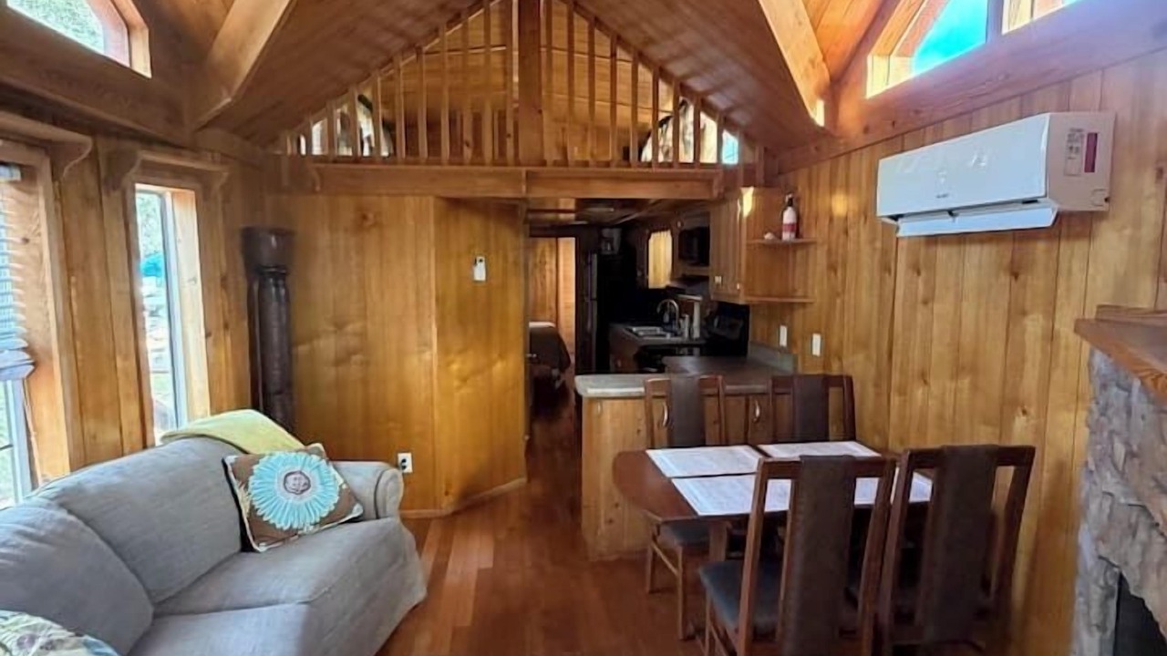 Photo of Livingroom in Pierson