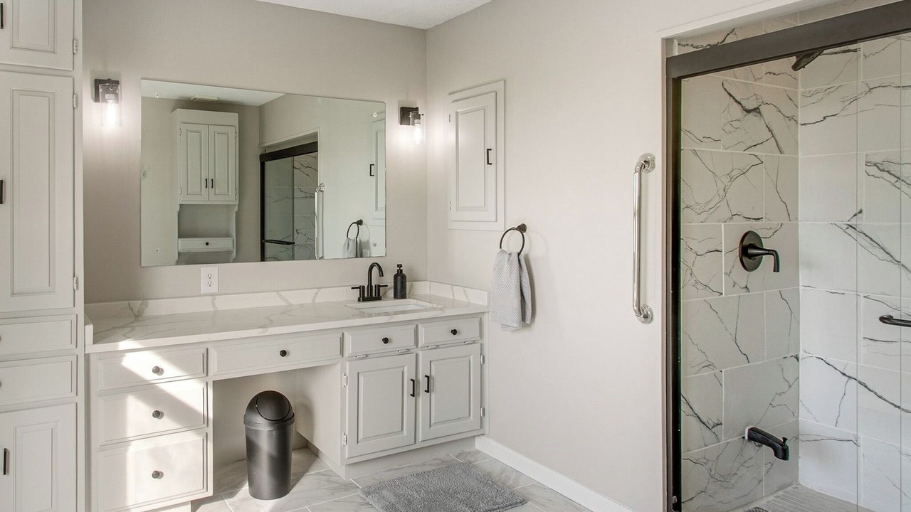 Photo of Bathroom in Douglas