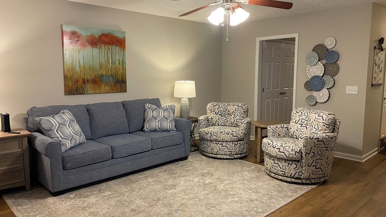 Photo of Livingroom in Auburn