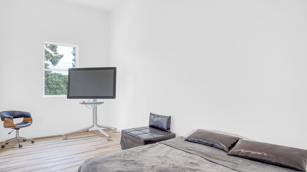 Photo of Bedroom in East Lake