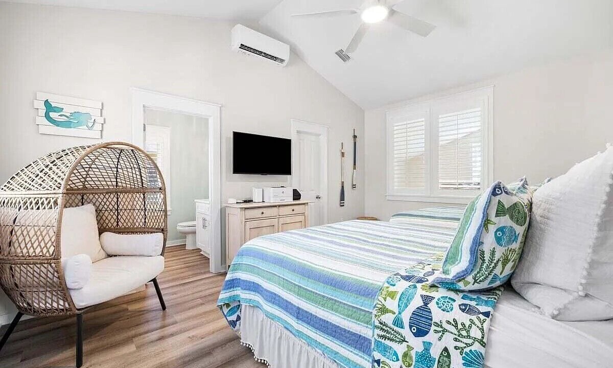 Photo of Bedroom in Laurel Grove
