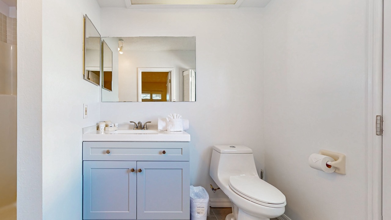 Photo of Bathroom in Loma Vista