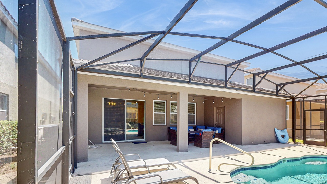 Photo of Outdoor in Loughman