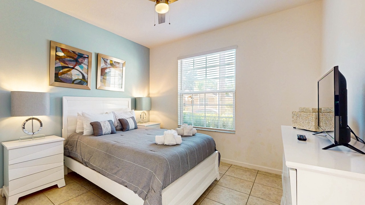 Photo of Bedroom in Watersong