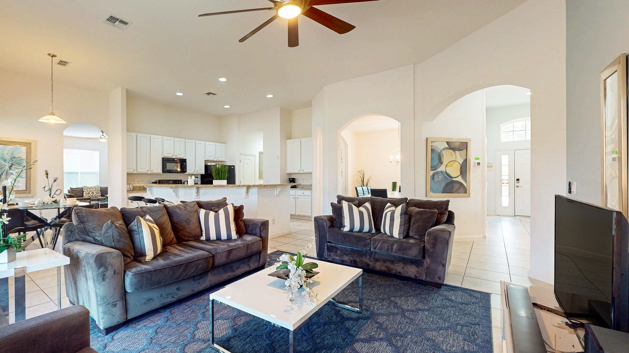 Photo of Livingroom in Watersong