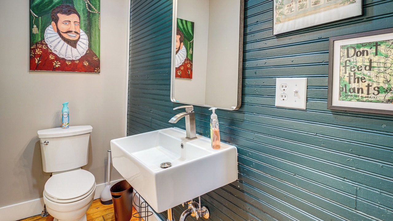 Photo of Bathroom in Laurel