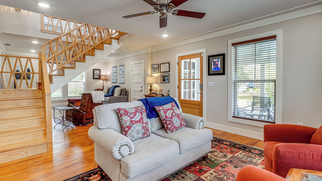Photo of Livingroom in Laurel