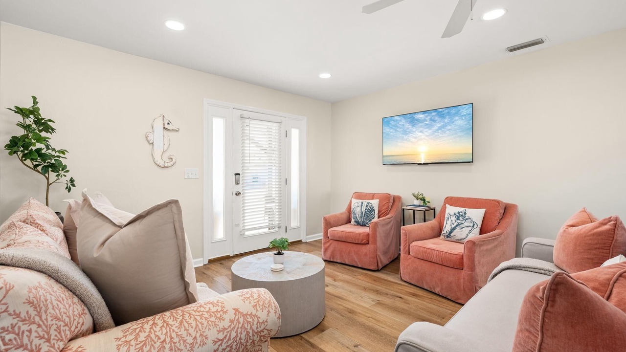 Photo of Livingroom in Bid-a-wee Beach
