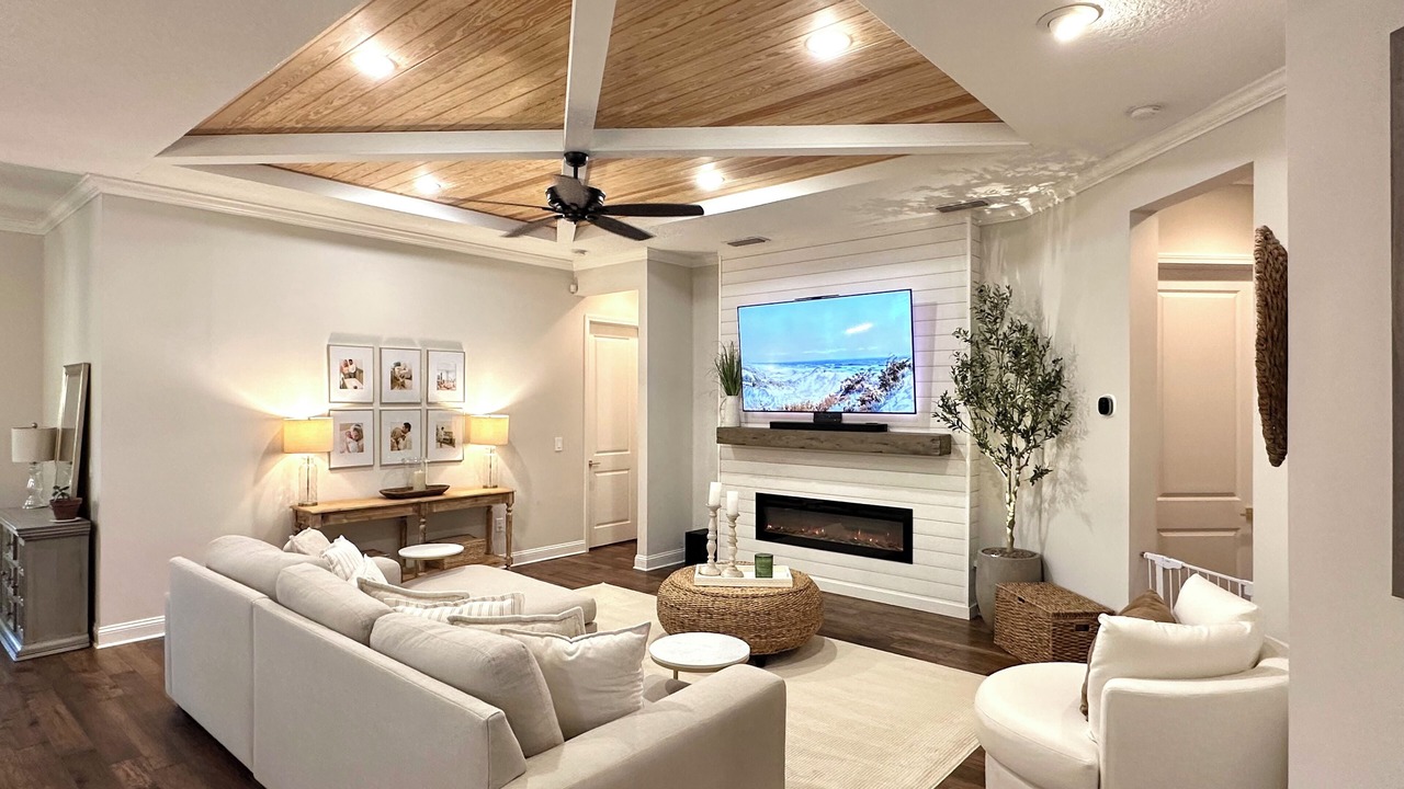 Photo of Livingroom in Amelia City