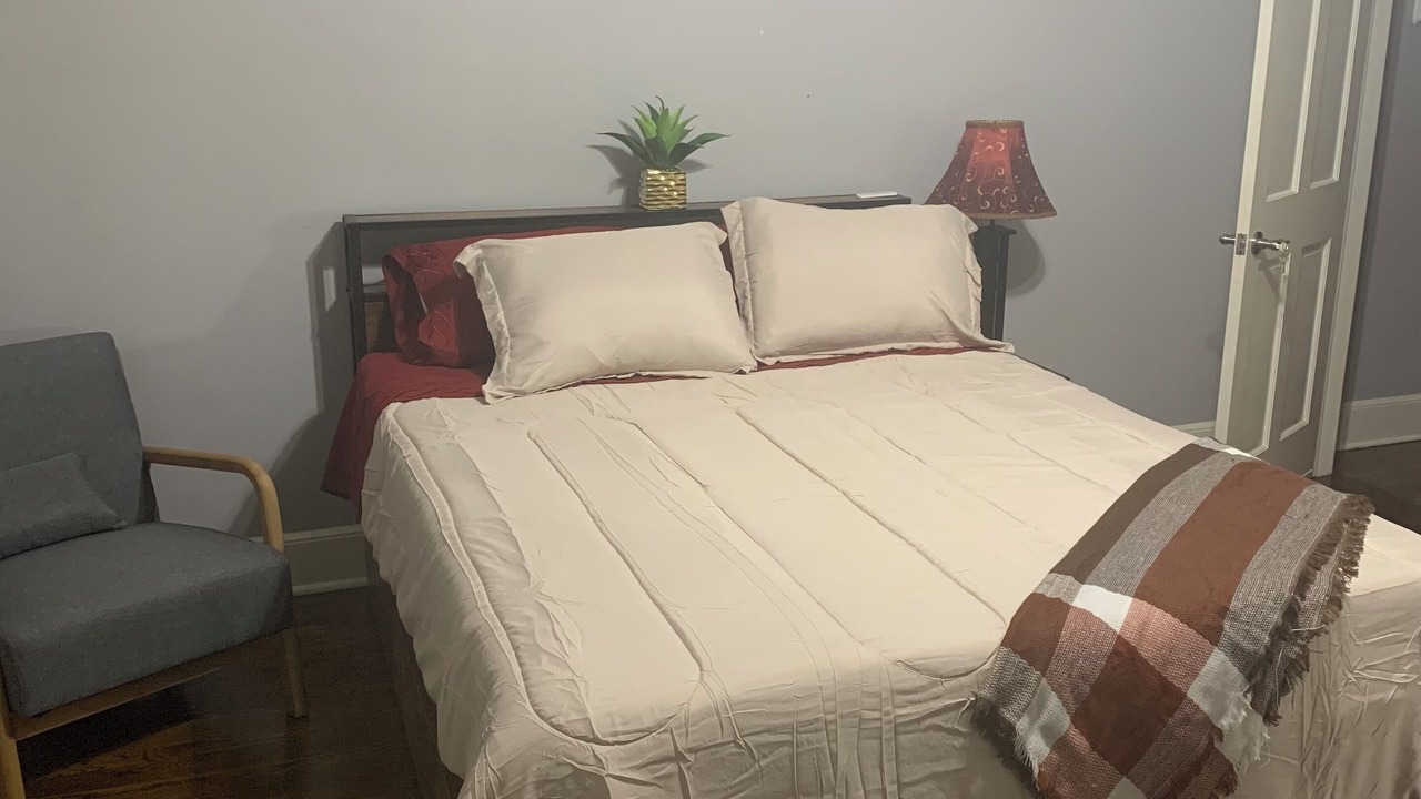 Photo of Bedroom in Albany