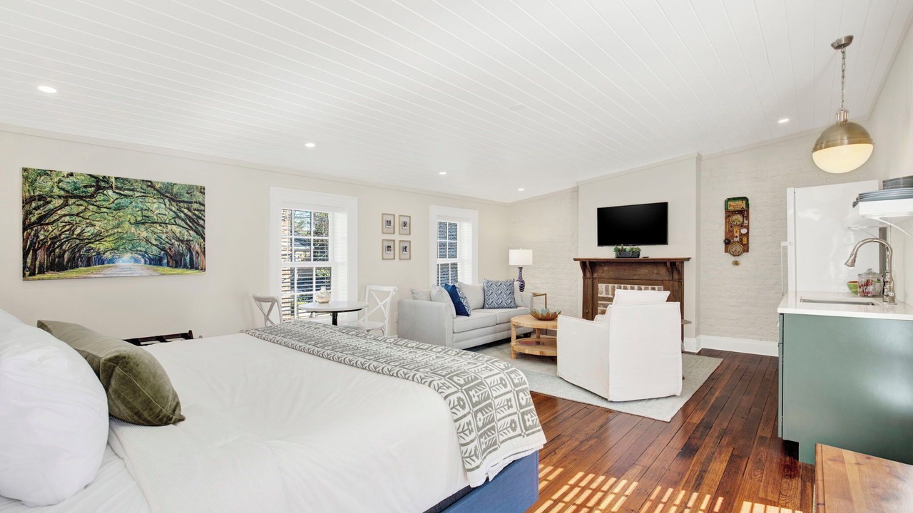 Photo of Bedroom in Historic Downtown Savannah