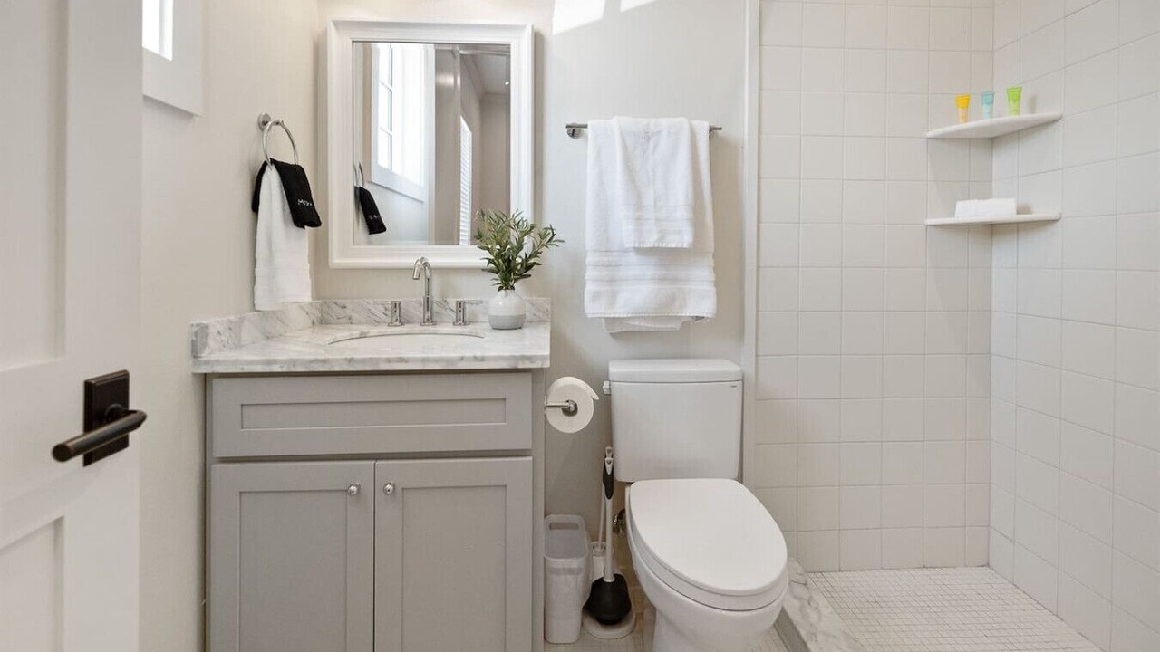 Photo of Bathroom in Pass Christian