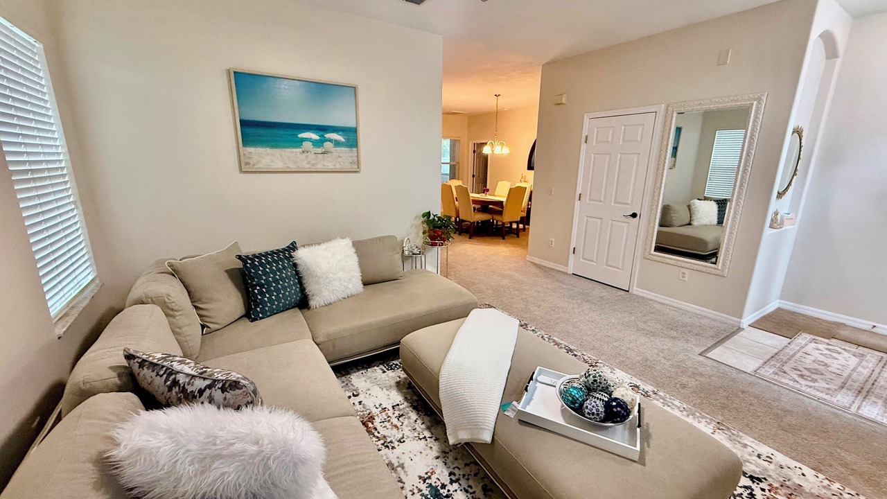 Photo of Livingroom in Tuscan Ridge