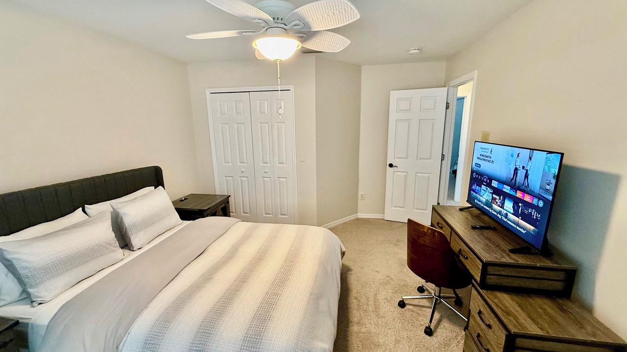 Photo of Bedroom in Tuscan Ridge