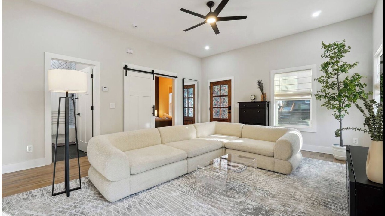 Photo of Livingroom in Atlanta