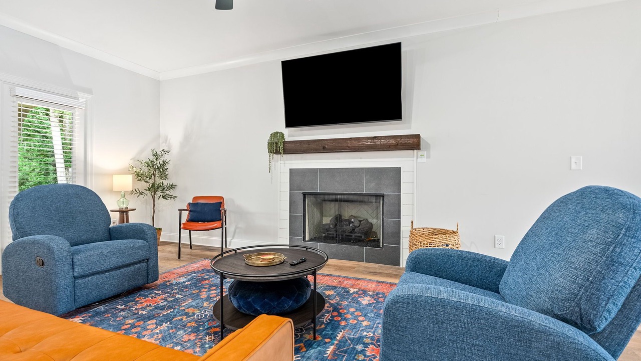Photo of Livingroom in Auburn