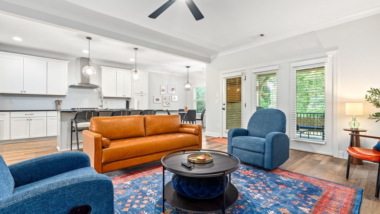 Photo of Livingroom in Auburn