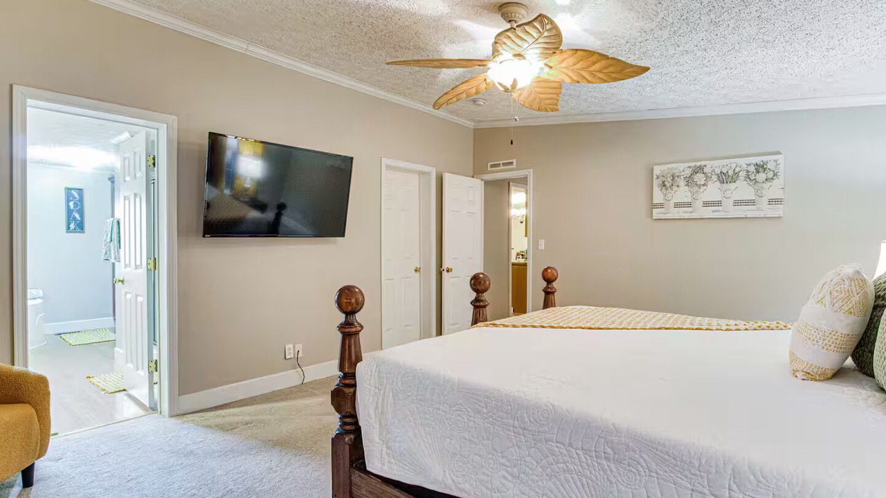 Photo of Bedroom in Milton