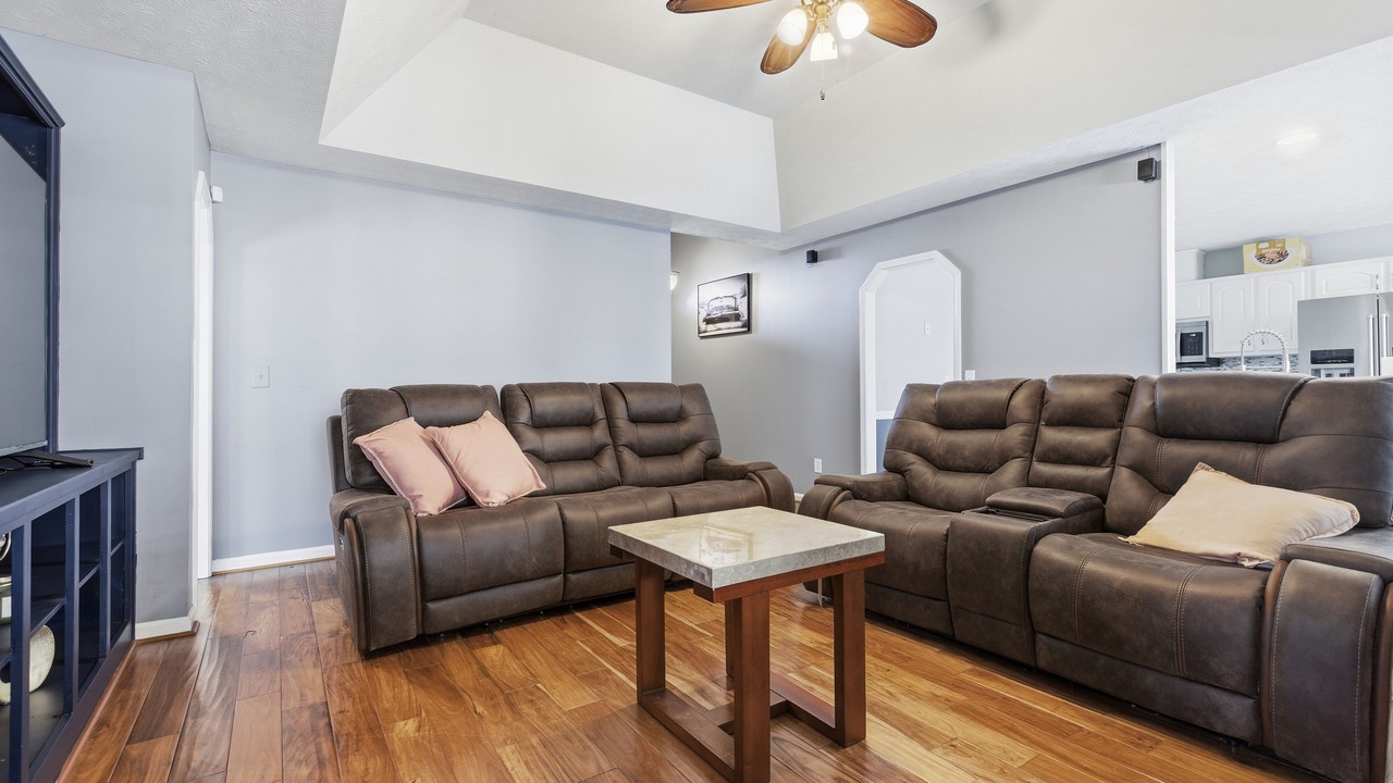 Photo of Livingroom in Fortson