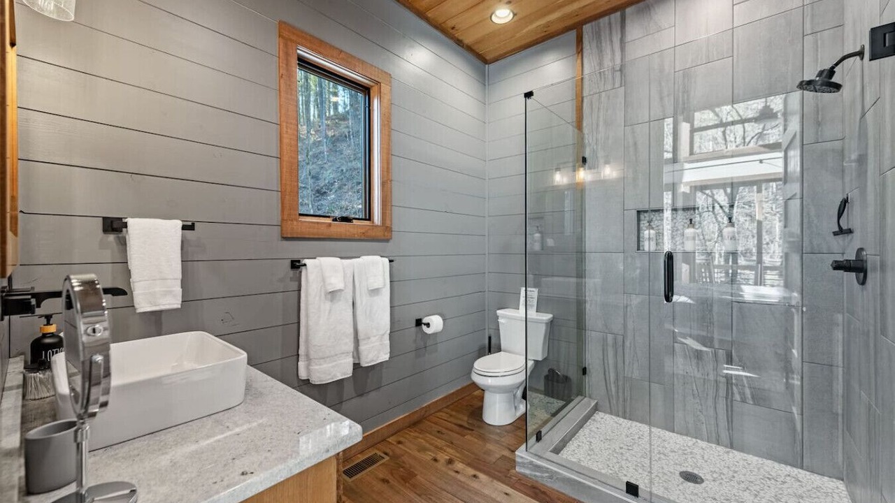 Photo of Bathroom in Ellijay