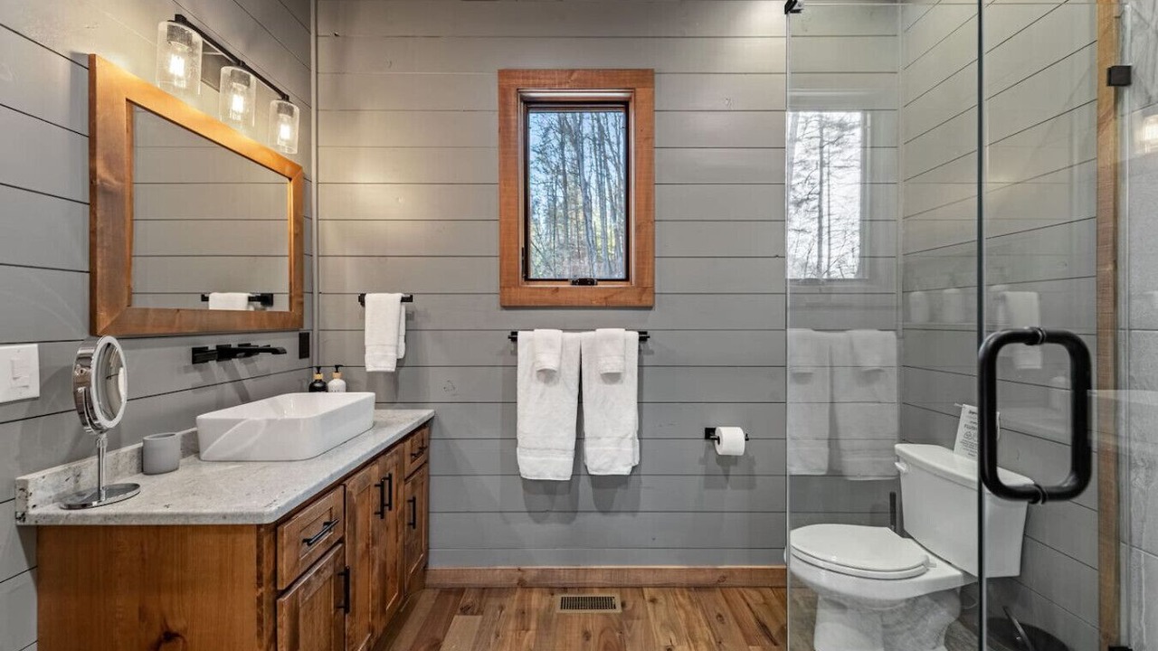 Photo of Bathroom in Ellijay