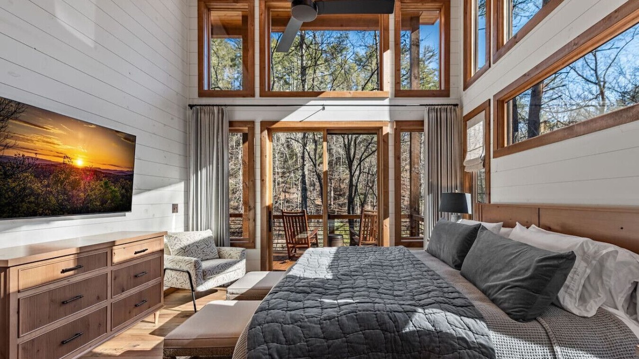 Photo of Bedroom in Ellijay