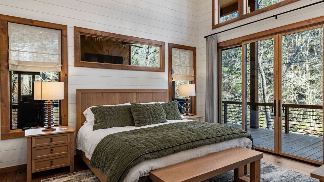 Photo of Bedroom in Ellijay