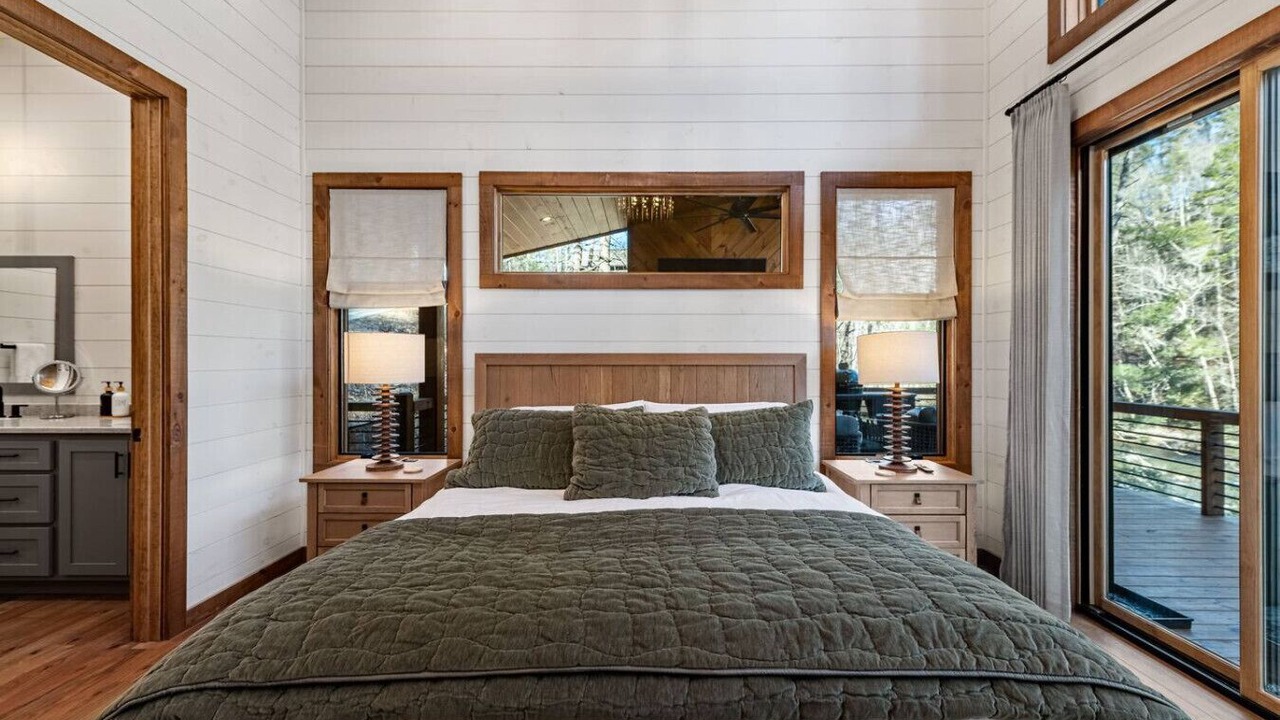 Photo of Bedroom in Ellijay