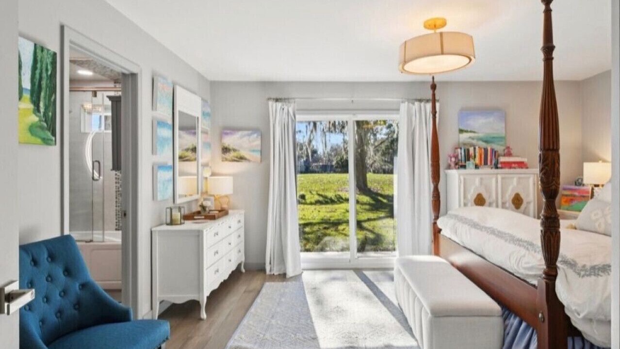 Photo of Bedroom in Palm Valley