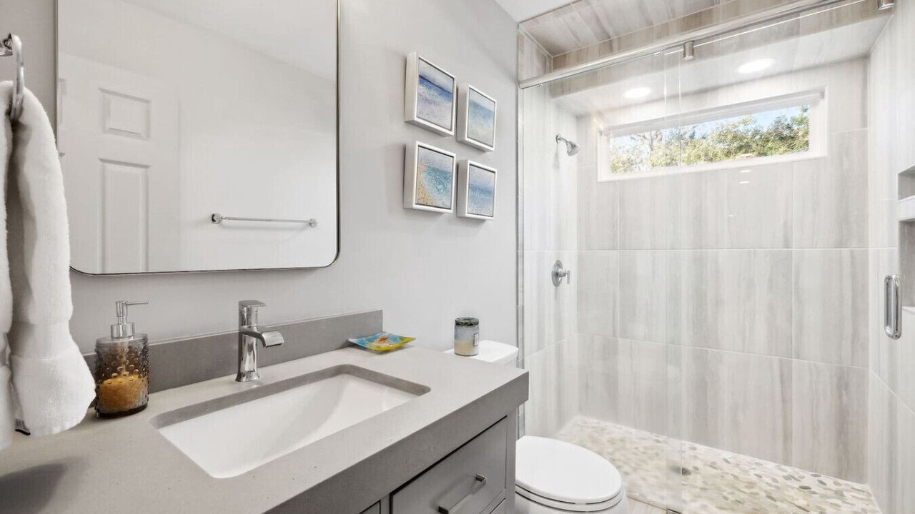 Photo of Bathroom in Palm Valley